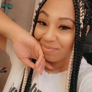 Meet your Posher, Ivy